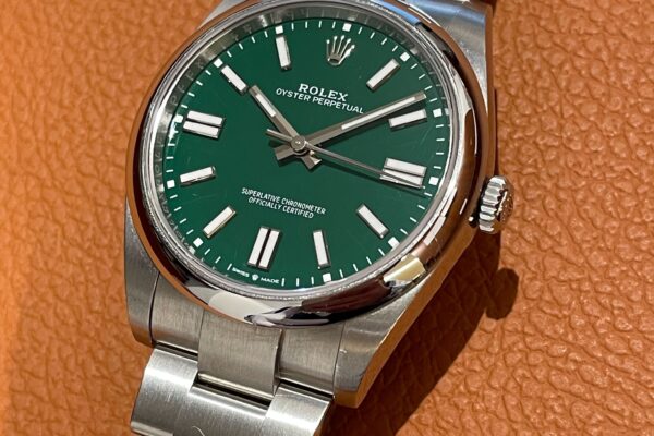 オイスターパーペチュアル41 Ref.124300 グリーン