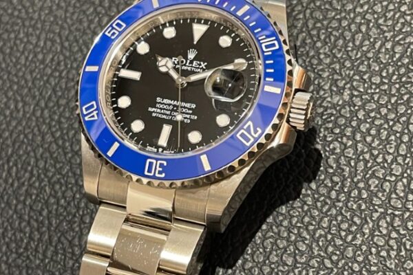 【激安】サブマリーナー Ref.126619LB 2024年製